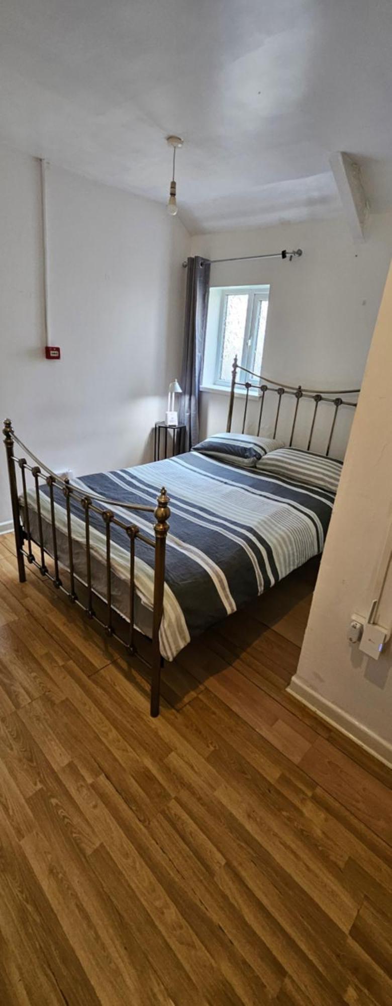 No Frills & Nothing Fancy 1 Bed Studio City Centre Cardiff Exterior foto
